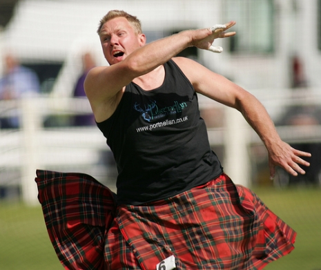 Bute Highland Games (Via <a href="http://www.flickr.com/photos/alza06/4917751006/">Alasdair Middleton</a>.)